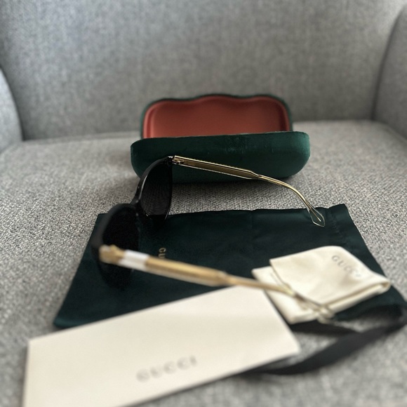 Gucci Cat Eye Sunglasses NWT - Picture 9 of 9